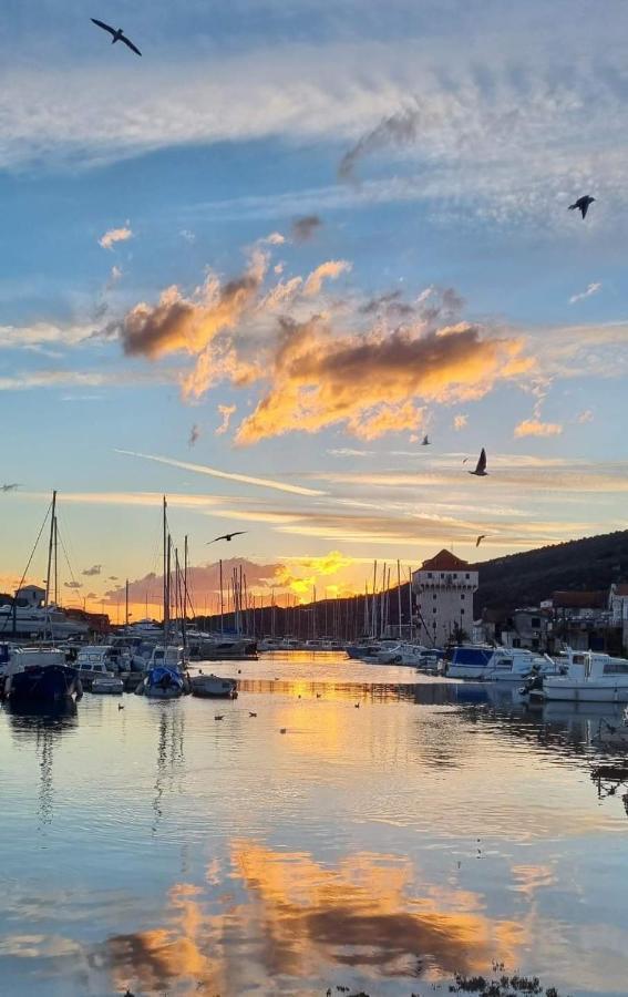 Sea View Sunrise & Blue Lagoon Rent A Boat Poljica (Trogir)