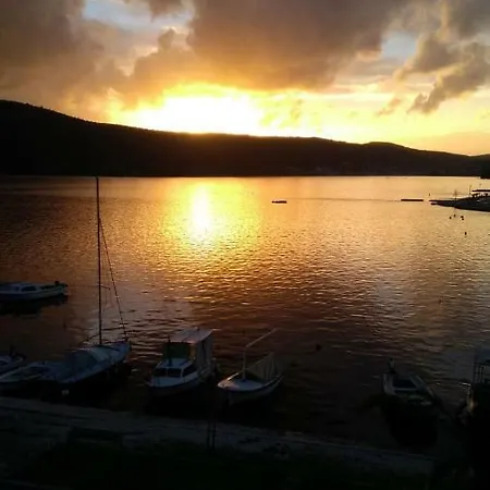 Sea View Apartment Sunrise Poljica & Blue Lagoon Rent A Boat Exterior photo