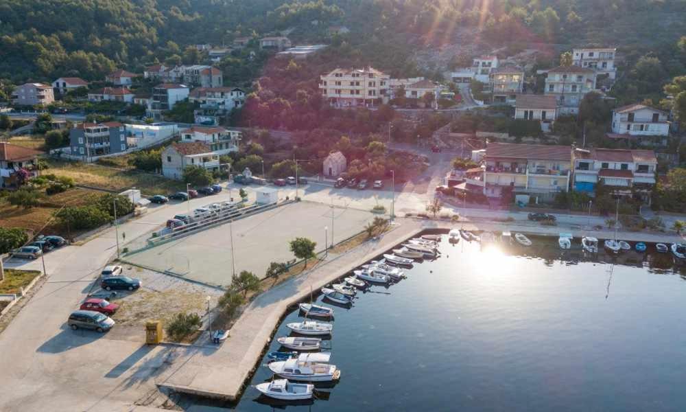 Apartment Sea View Sunrise Poljica & Blue Lagoon Rent A Boat