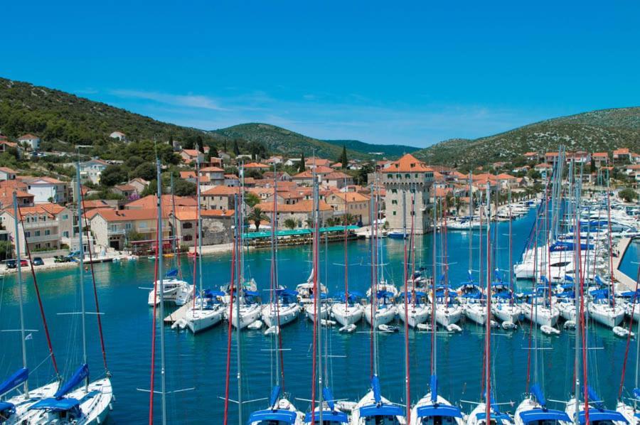 Apartment Sea View Sunrise Poljica & Blue Lagoon Rent A Boat